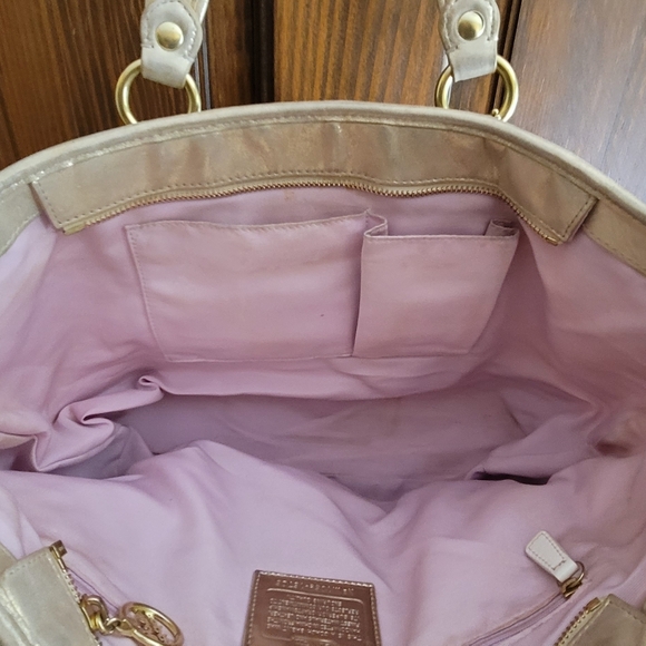 Coach Poppy Elegant Gold And Cream Designer Tote Bag - Picture 9 of 13